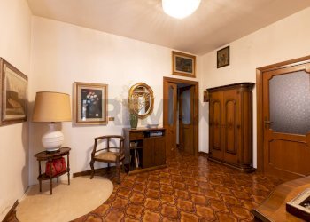 Hall / corridoio - Casa indipendente S.V. Prunizzedda - Serra Secca
 
11, Sassari - foto 44