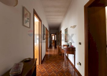 Hall / corridoio - Casa indipendente S.V. Prunizzedda - Serra Secca
 
11, Sassari - foto 59