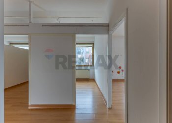 Hall / corridoio - Ufficio Via Carlo Felice
 
33, Sassari - foto 8