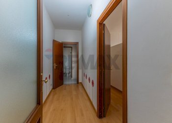 Hall / corridoio - Ufficio Via Carlo Felice
 
33, Sassari - foto 24