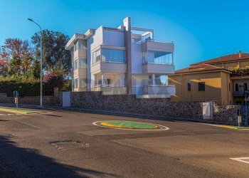 Edificio all\'aperto - Attic Sassari - photo 54