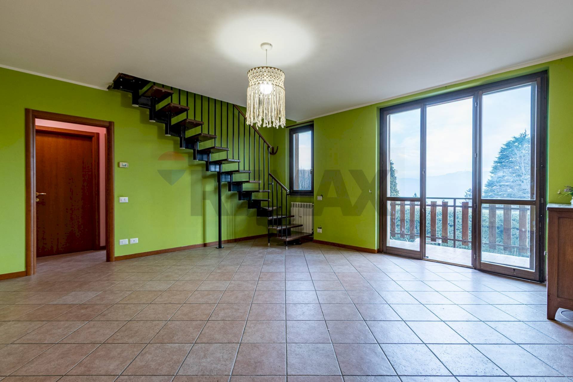 Stanza vuota - Trilocale VIA SANTA VALERIA
 
1, Caglio - foto 2