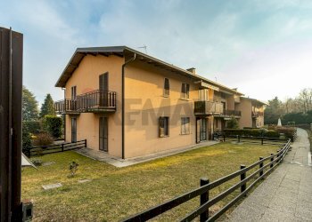 Casa all\'aperto - Trilocale VIA SANTA VALERIA
 
1, Caglio - foto 30