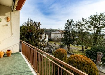 Balcone - Casa indipendente via Montello
 
13, Venegono Inferiore - foto 24