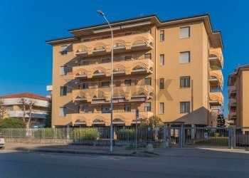 Edificio all\'aperto - Monolocale Via Q. Sella
 
140, Busto Arsizio - foto 19