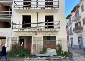 Edificio all\'aperto - Commercial Premises CORSO MICHEANGELO
 
1, Sant'Antimo - photo 3