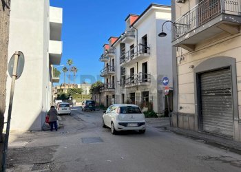 Edificio all\'aperto - Commercial Premises CORSO MICHEANGELO
 
1, Sant'Antimo - photo 9