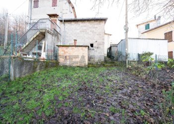 Casa all\'aperto - Casa semi indipendente località tufi
 
28, Corniglio - foto 39