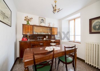 Sala da pranzo - Casa semi indipendente località tufi
 
28, Corniglio - foto 18