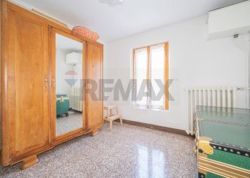 Camera / camera da letto - Casa semi indipendente località tufi
 
28, Corniglio - foto 26