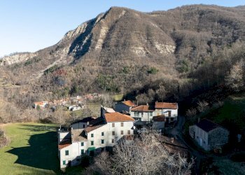 Vista delle montagne - Casa semi indipendente località tufi
 
28, Corniglio - foto 38