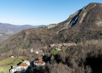Vista delle montagne - Casa semi indipendente località tufi
 
28, Corniglio - foto 44