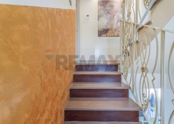 Scale - Villa Fidenza - foto 14