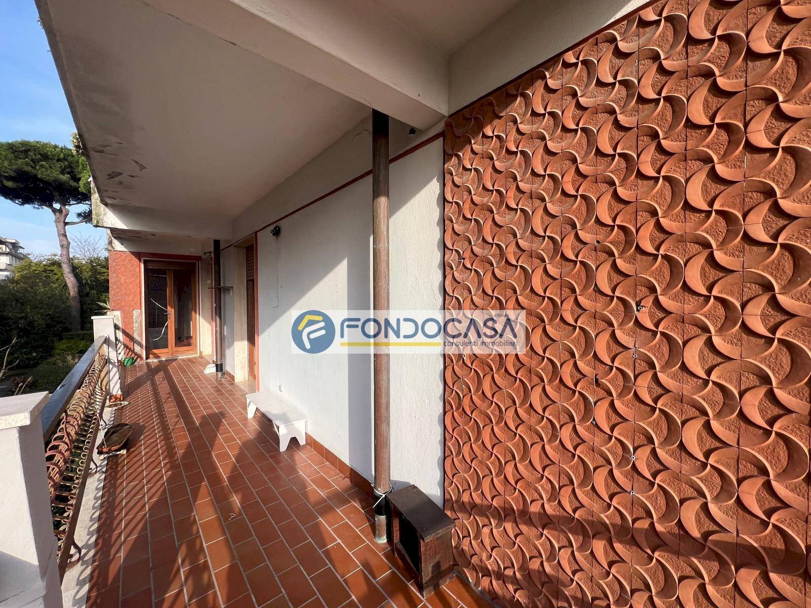 terrazzo - Four-room apartment via pisa, Massa - photo 2