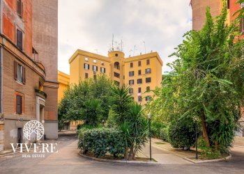 Foto 2 - Bilocale Via Di Donna Olimpia
 
30, Roma - foto 2