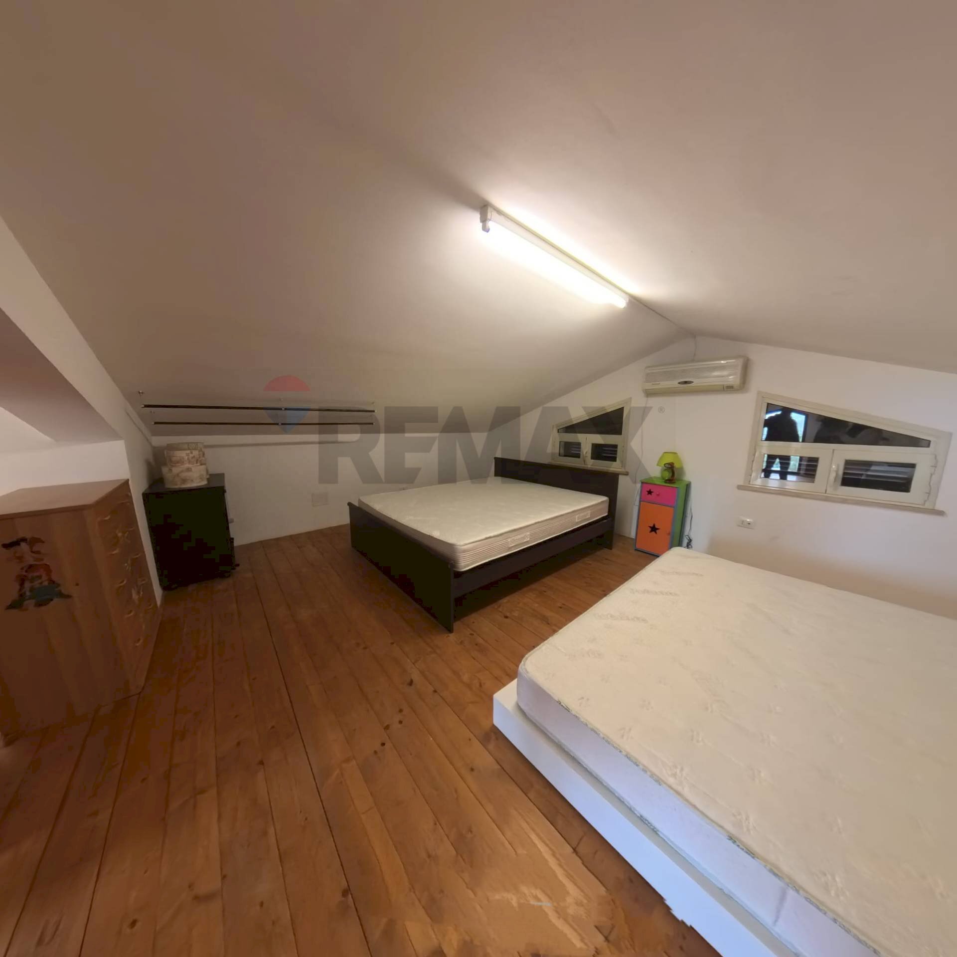 Camera / camera da letto - Villa via Cangialosi
 
126, Carini - photo 3