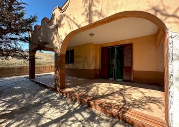 Casa all\'aperto - Villa Contrada Pizzillo
 
SNC, Baucina - foto 24