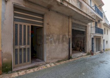 Edificio all\'aperto - Casa indipendente Via Minardi
 
151, Ragusa - foto 47