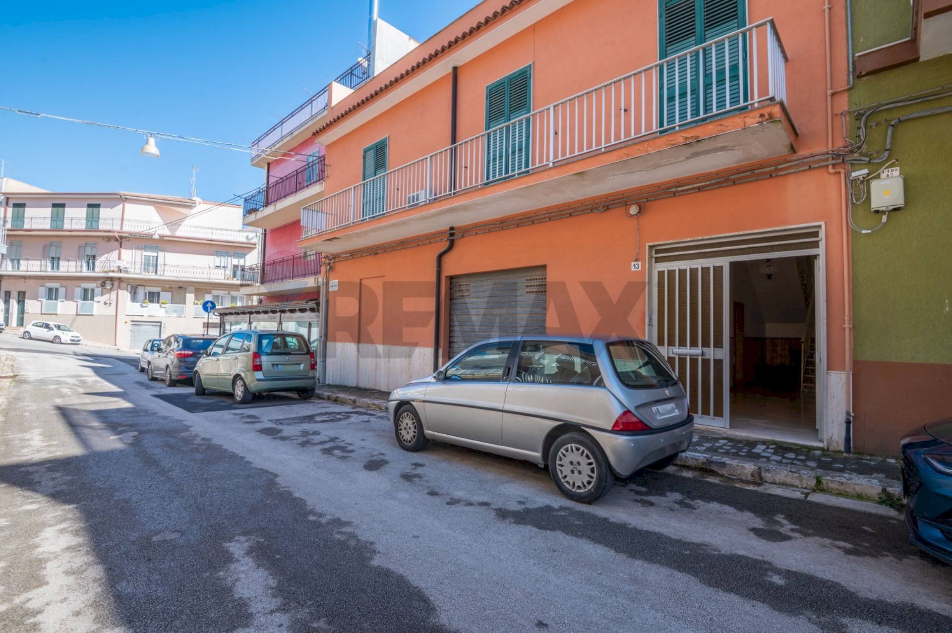 Edificio all\'aperto - Casa indipendente Via D'antona
 
13, Ragusa - foto 1