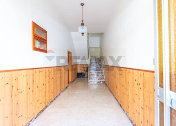 Hall / corridoio - Casa indipendente Via D'antona
 
13, Ragusa - foto 3