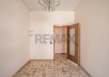 Stanza vuota - Casa indipendente Via D'antona
 
13, Ragusa - foto 7