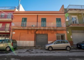 Edificio all\'aperto - Casa indipendente Via D'antona
 
13, Ragusa - foto 34