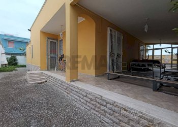 Casa all\'aperto - Casa indipendente Via San Remo
 
snc, Torchiarolo - foto 4