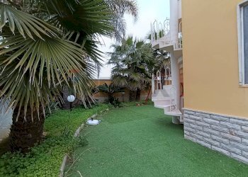 Giardino - Casa indipendente Via San Remo
 
snc, Torchiarolo - foto 7