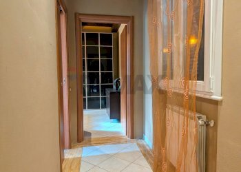 Hall / corridoio - Casa semi indipendente via moneta
 
30, Carrara - foto 10