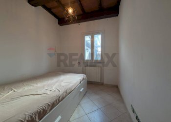 Camera / camera da letto - Casa semi indipendente via moneta
 
30, Carrara - foto 19