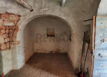 Stanza vuota - Baita Strada Provinciale 191
 
16, Putignano - foto 4