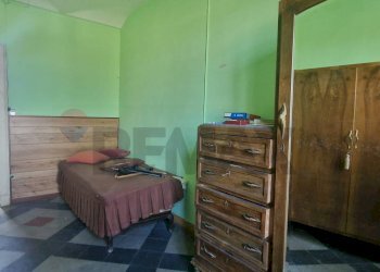 Camera / camera da letto - Villa via Vecchia di Valenza
 
13, Sale - foto 12