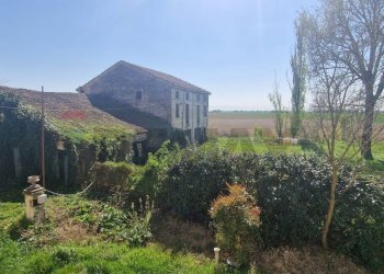 Vista delle montagne - Villa via Vecchia di Valenza
 
13, Sale - foto 27