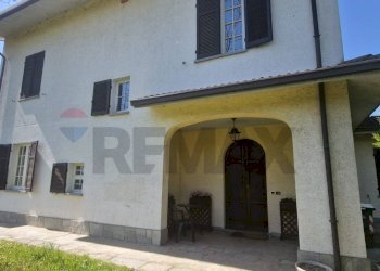 Casa all\'aperto - Villa Via Strada Vecchia di Valenza
 
13, Sale - foto 3