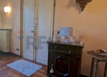 Camera / camera da letto - Villa Via Strada Vecchia di Valenza
 
13, Sale - foto 10