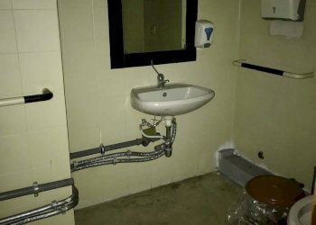 Foto 12 - Locale Commerciale Via Manin
 
30, Varese - foto 12