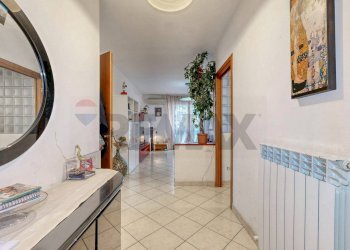 Hall / corridoio - Trilocale via giorgio amendola
 
6, Trezzo sull'Adda - foto 5