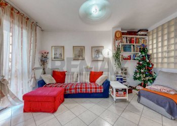 Soggiorno - Trilocale via giorgio amendola
 
6, Trezzo sull'Adda - foto 9