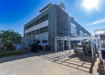 Edificio all\'aperto - Capannone Pozzo d'Adda - foto 1