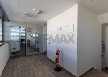 Hall / corridoio - Capannone Pozzo d'Adda - foto 17