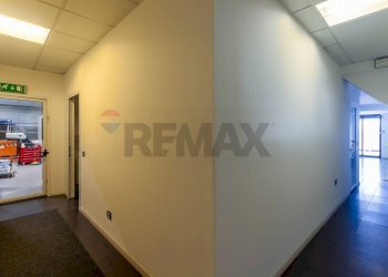 Hall / corridoio - Capannone Pozzo d'Adda - foto 24