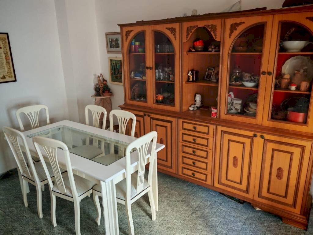 Salone - Three-room apartment via Ancona, Gaeta - photo 2