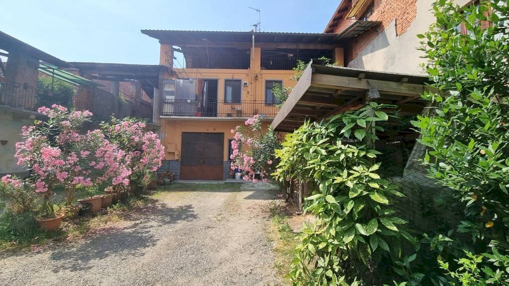 Cortile interno - Independent house corso Camillo Benso di Cavour, 36, Gattinara - photo 2