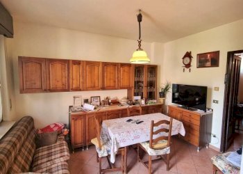 Salone - Casa indipendente corso Camillo Benso di Cavour, 36, Gattinara - foto 6