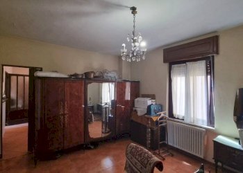 Camera da letto - Casa indipendente corso Camillo Benso di Cavour, 36, Gattinara - foto 13