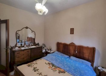 Camera da letto - Casa indipendente corso Camillo Benso di Cavour, 36, Gattinara - foto 17