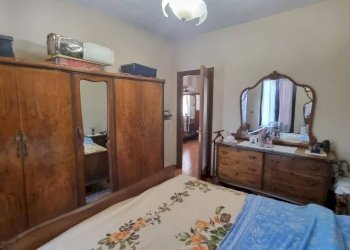 Camera da letto - Casa indipendente corso Camillo Benso di Cavour, 36, Gattinara - foto 18