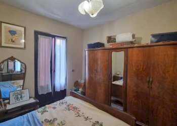 Camera da letto - Casa indipendente corso Camillo Benso di Cavour, 36, Gattinara - foto 19