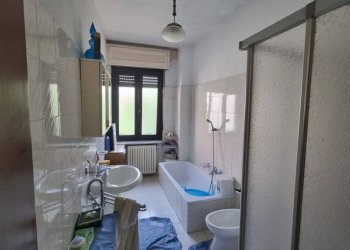 Bagno - Casa indipendente corso Camillo Benso di Cavour, 36, Gattinara - foto 21