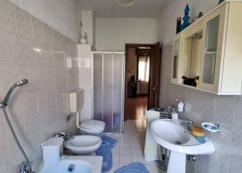 Bagno - Casa indipendente corso Camillo Benso di Cavour, 36, Gattinara - foto 23